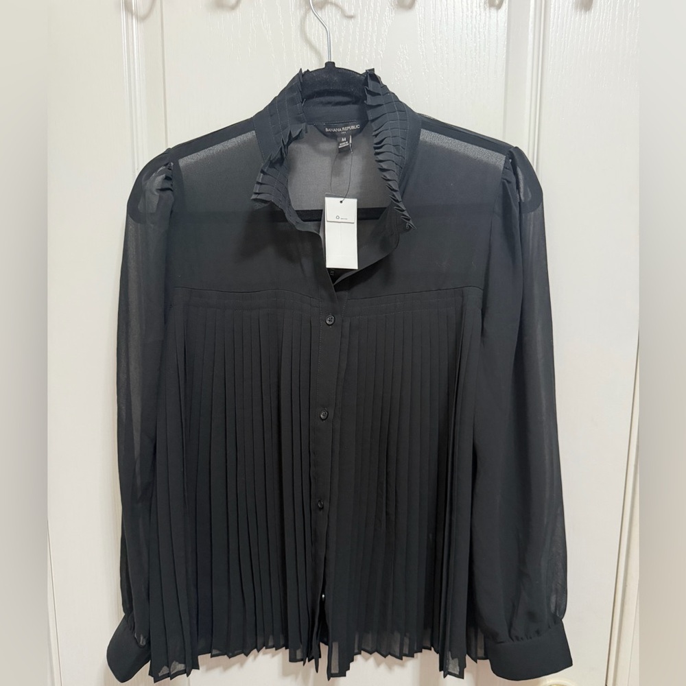 Banana Republic Black Pleated Chiffon Button-Down Blouse